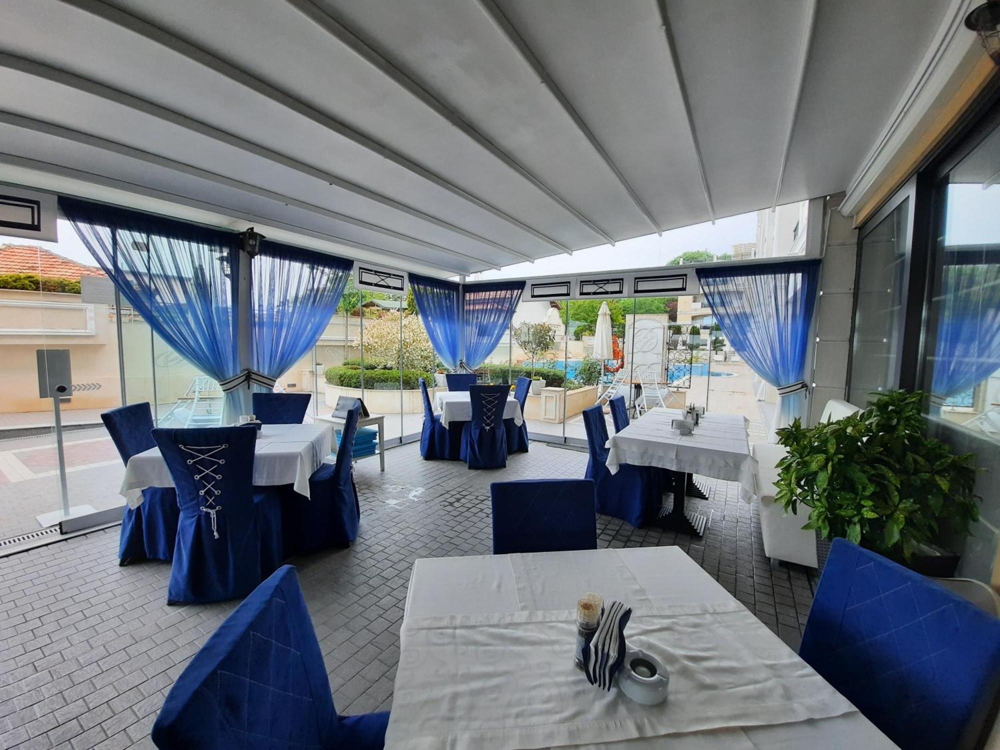 Private Apartments By The Sea With A Large Terrace In Apart Hotel! Pomorie Luaran gambar