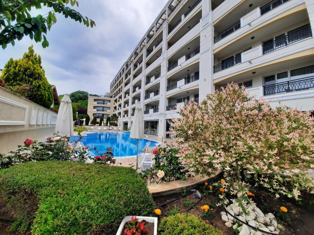 Private Apartments By The Sea With A Large Terrace In Apart Hotel! Pomorie Luaran gambar