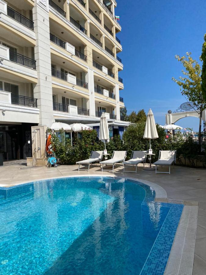 Private Apartments By The Sea With A Large Terrace In Apart Hotel! Pomorie Luaran gambar