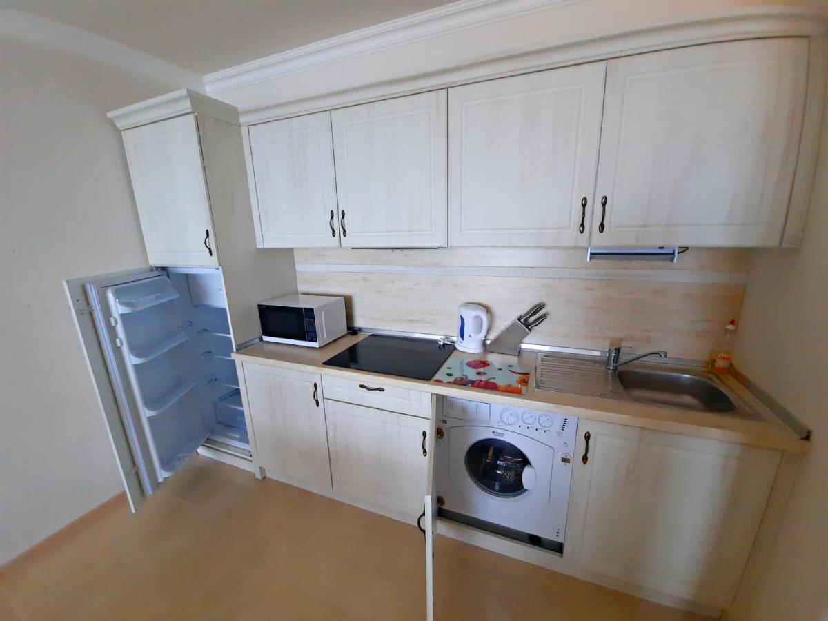 Private Apartments By The Sea With A Large Terrace In Apart Hotel! Pomorie Luaran gambar
